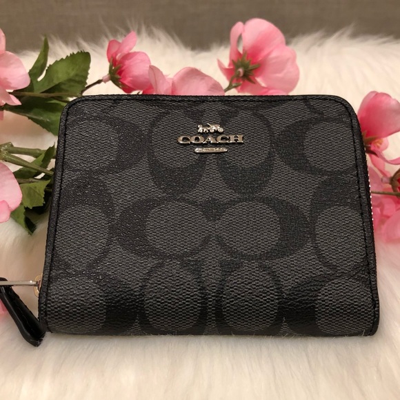 Coach Handbags - NWT COACH SMALL ZIP AROUND WALLET IN SIGNATURE